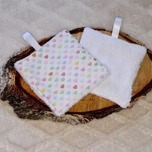 Cotons démaquillant motif cœur multicolore